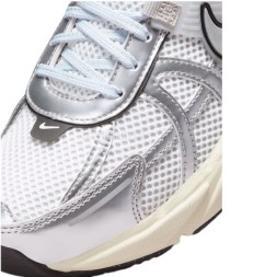 Nike V2K Run Runtekk Summit White Metallic