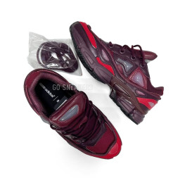 Adidas Raf Simon&#039;s Ozweego Bunny Burgundy